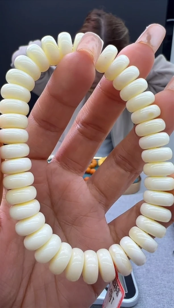 【闪购商品】琥珀手链未镶嵌94秒拍号