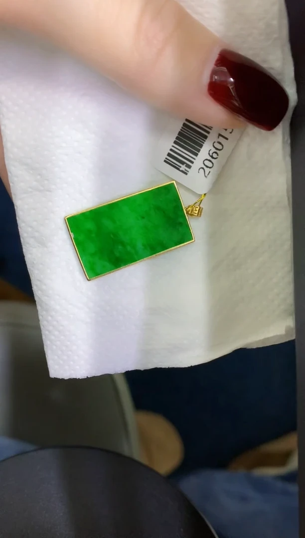 颈饰18K金镶嵌翡翠缅甸天然翡翠A货