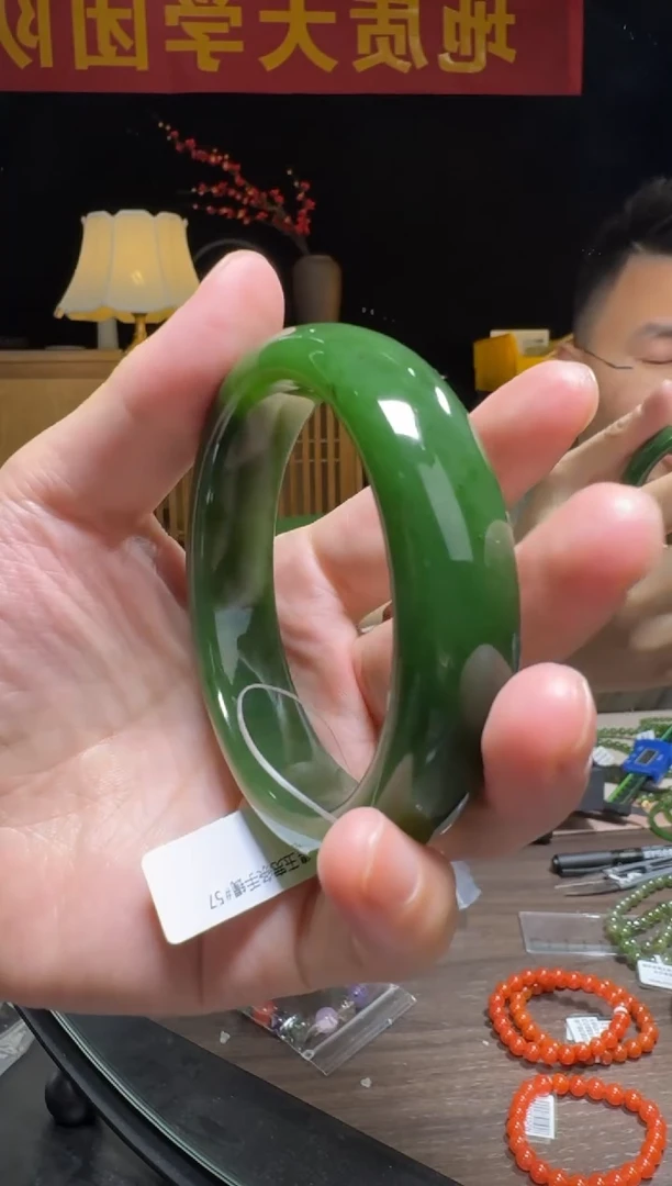 【闪购商品】和田玉手镯未镶嵌碧玉宽条手镯#57