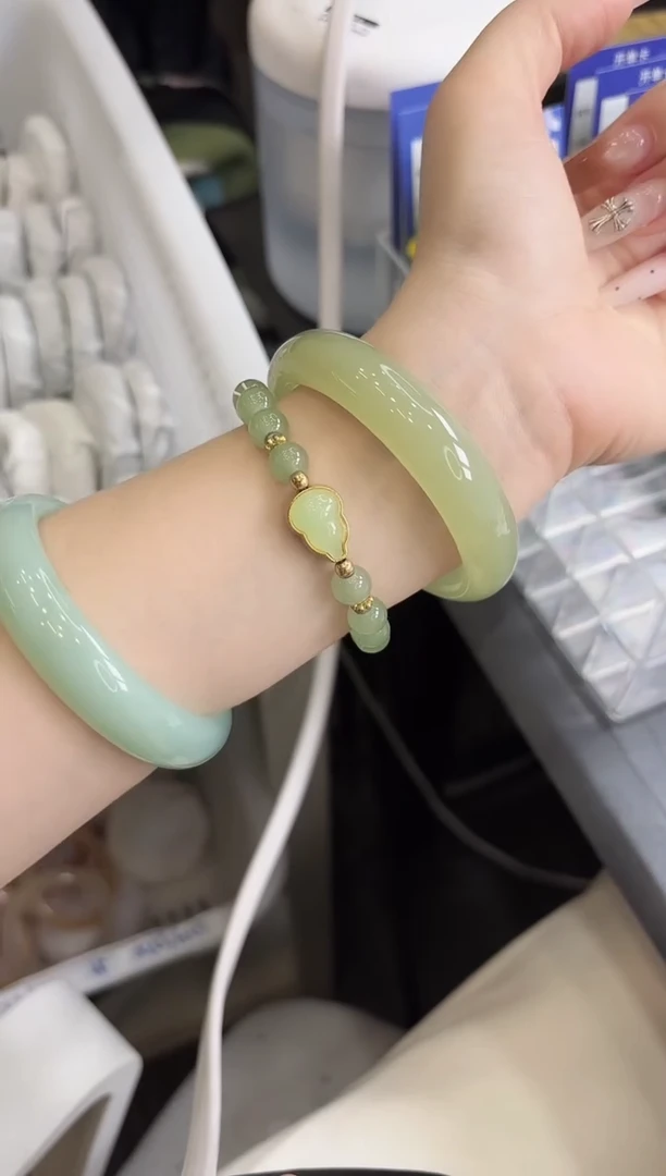 东凌女款手镯A74/56.6