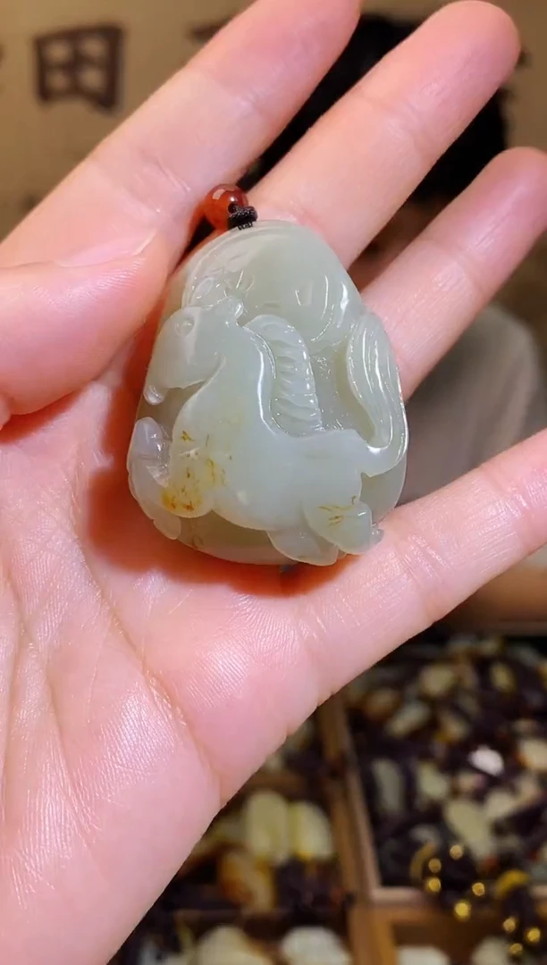 和田玉未镶嵌颈饰1