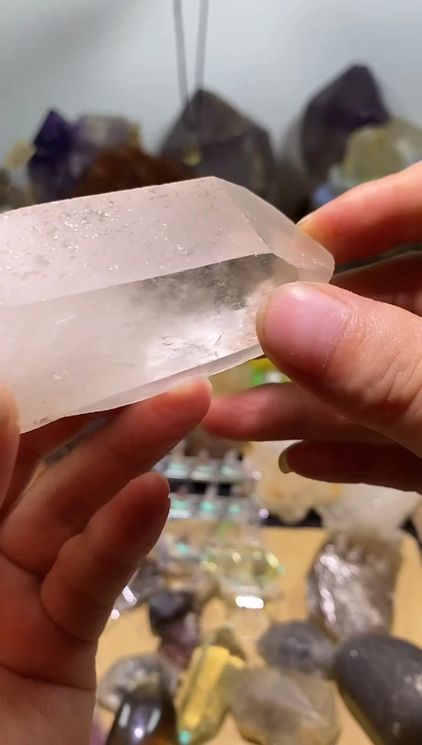 水晶珠宝半成品未镶嵌37号160g高透水晶柱