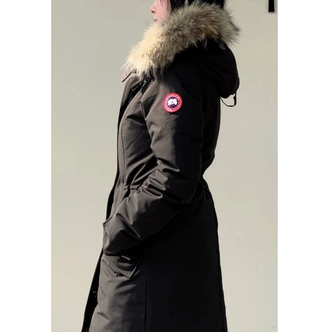 99新 CANADA GOOSE 大鹅 黑色派克羽绒服外套 000878