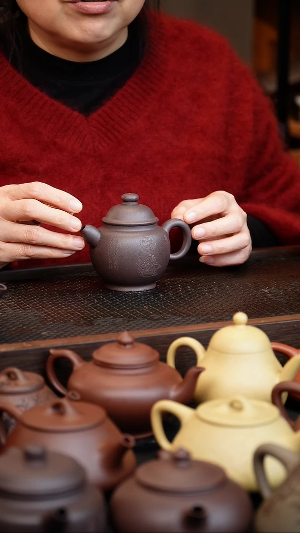 茶壶紫砂道洪款巨轮，四井黑墩头，160毫升左右