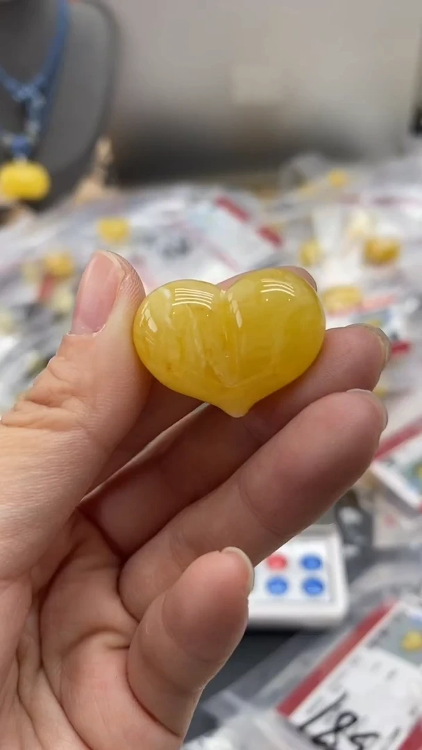 琥珀未镶嵌珠宝奇石226