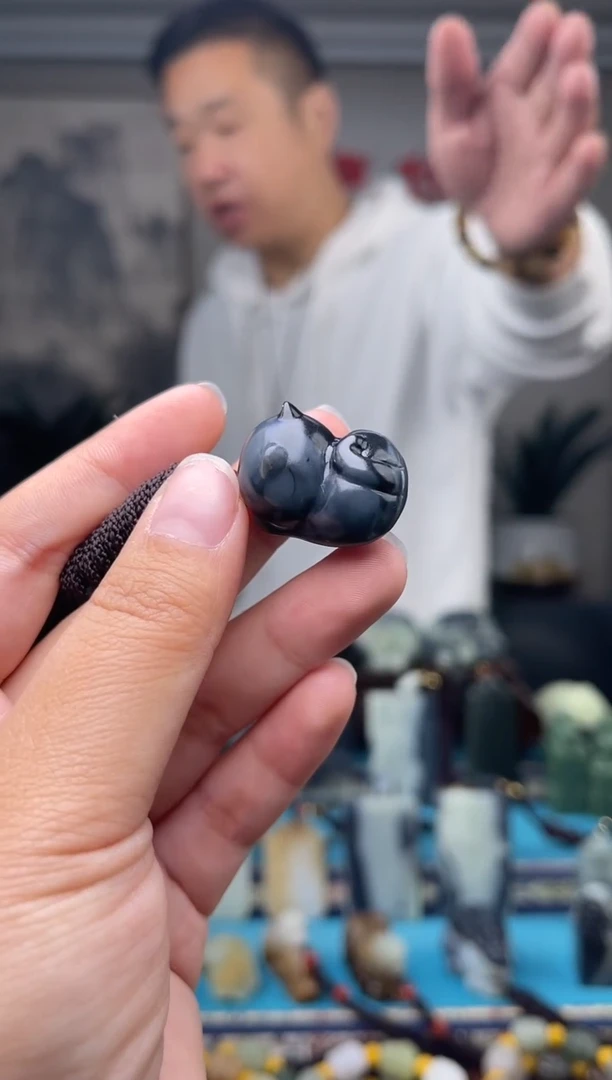 未镶嵌和田玉挂件1