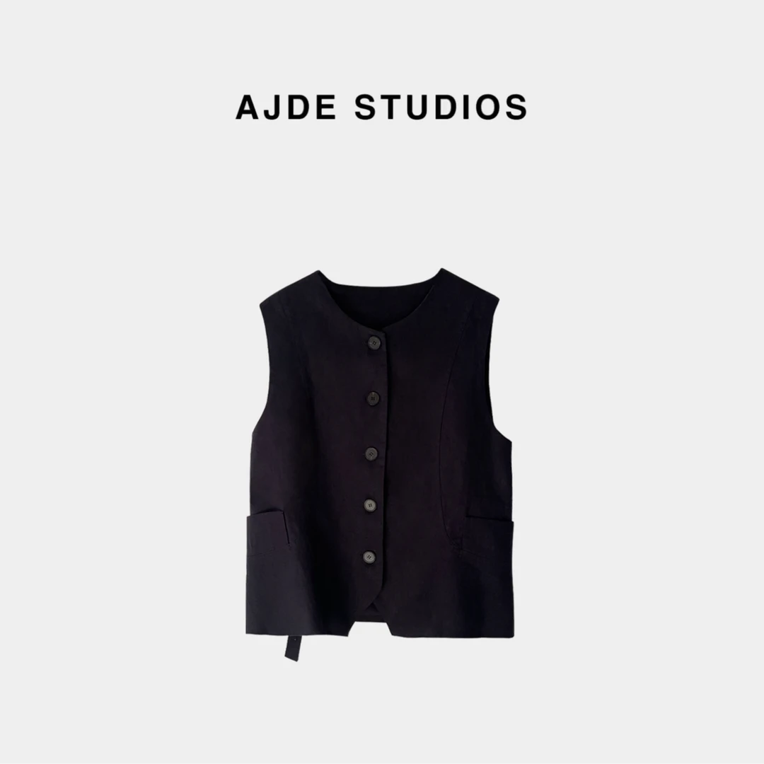 AJDE｜老钱亚麻马甲 01