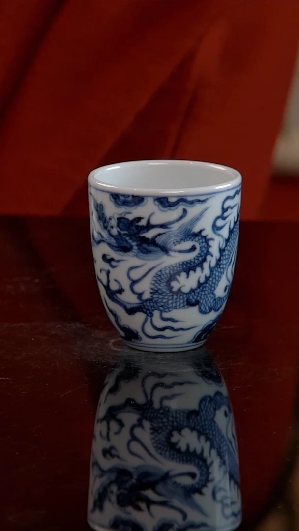 元青溯古仿元青花龙纹手雷杯