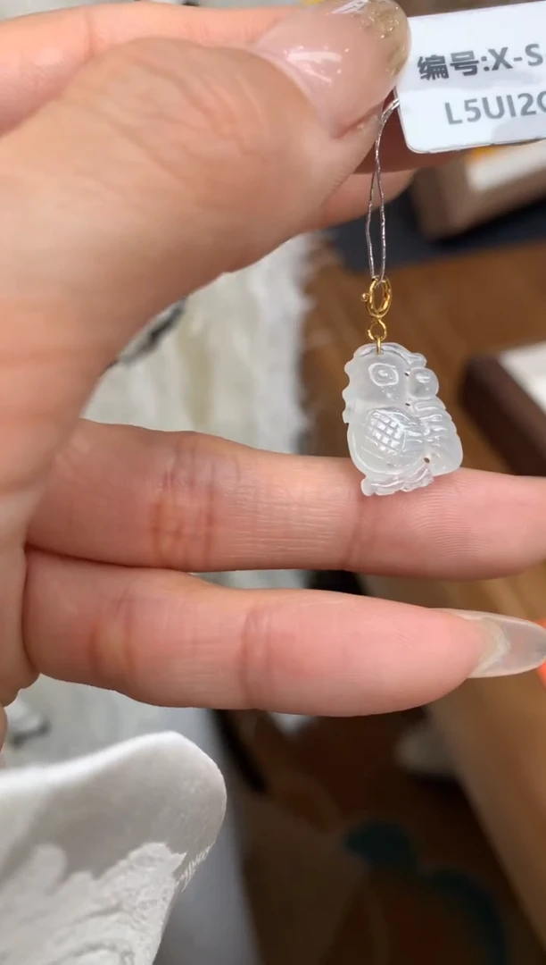 【闪购商品】翡翠颈饰18K金镶嵌花件吊坠