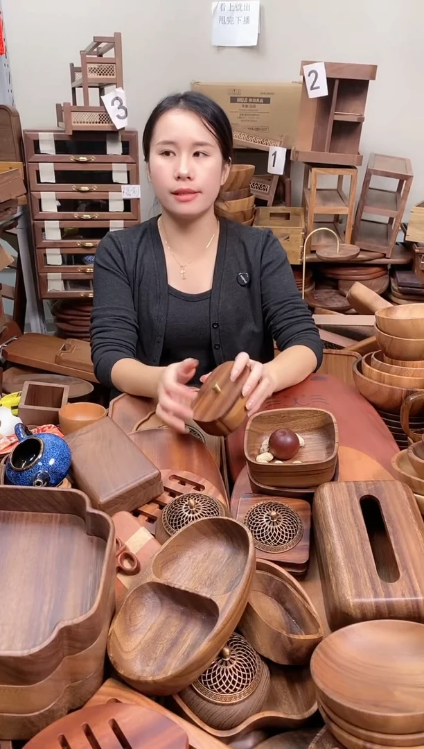 木 南美胡桃木带盖牙线盒
