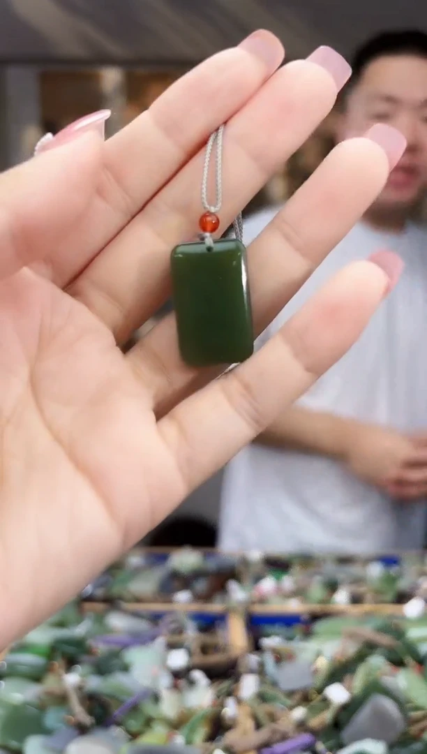 和田玉未镶嵌挂件拍一发一多样性发货