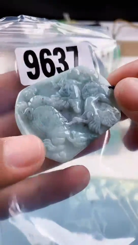 【闪购商品】翡翠挂件未镶嵌天然翡翠吊坠挂件