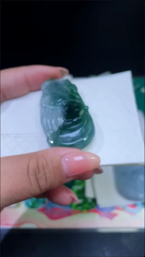 定制翡翠未镶嵌挂件