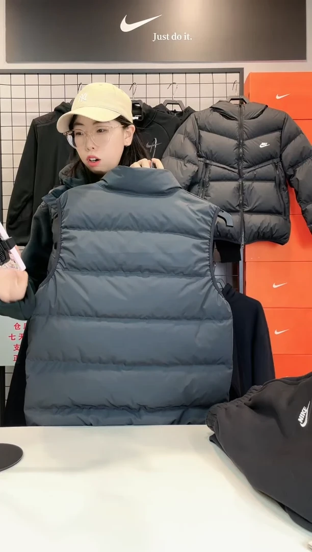 8184黑色马甲XXL160斤-180斤不退换