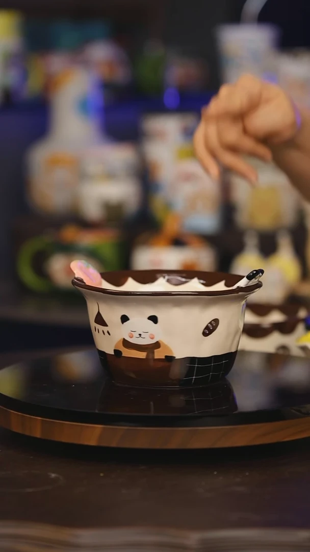 【闪购商品】摆件景德镇釉下彩绘设计师款式陶瓷