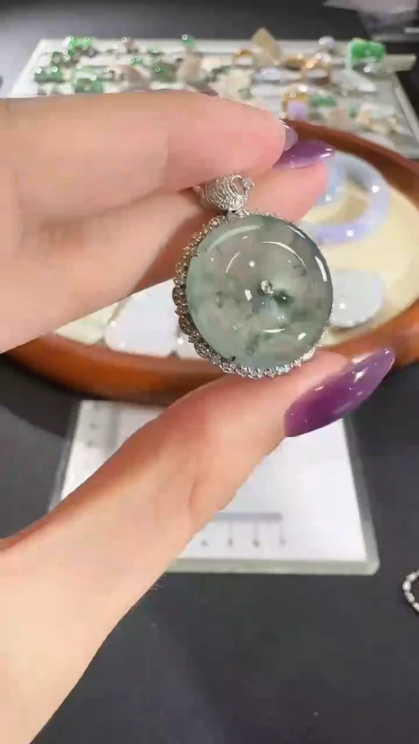 吊坠(不含链)18K金镶嵌翡翠【源头工厂】钻石镶嵌