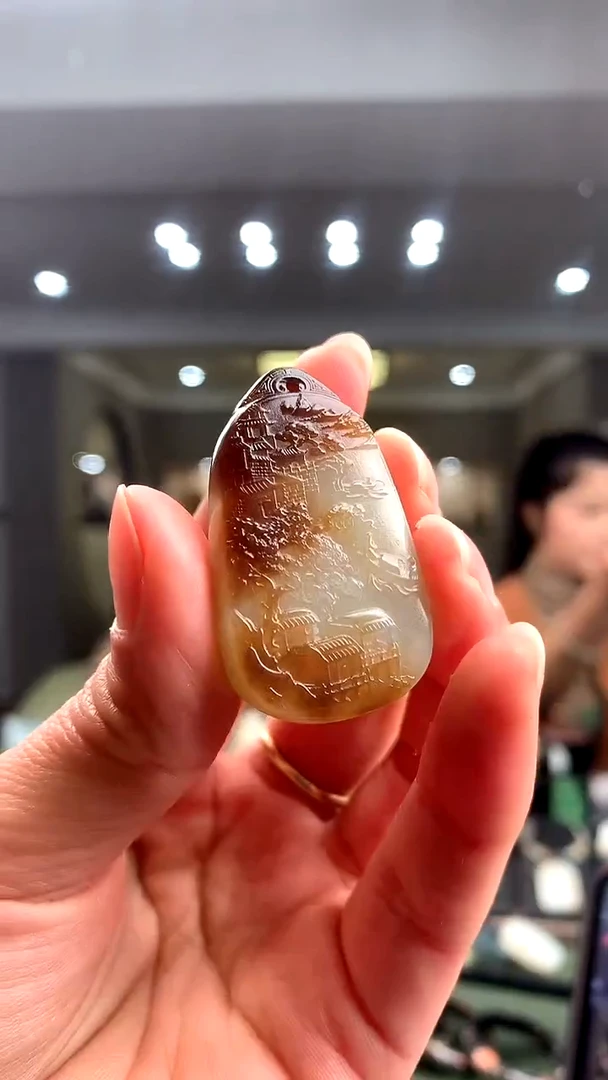 颈饰未镶嵌和田玉挂件