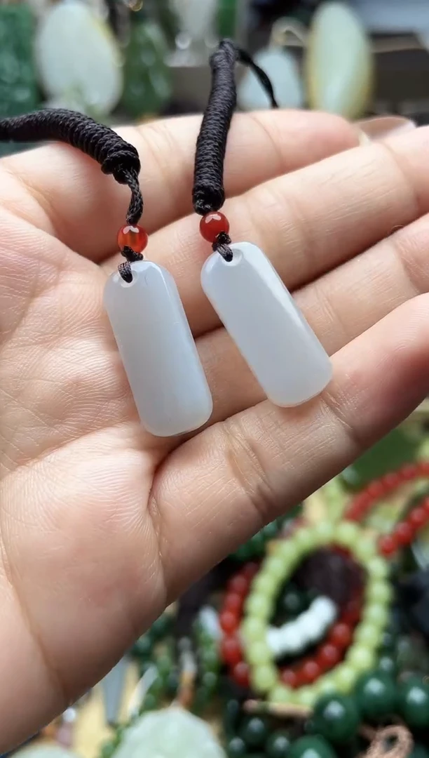 颈饰未镶嵌和田玉未镶嵌和田玉吊坠多样性拍一发一