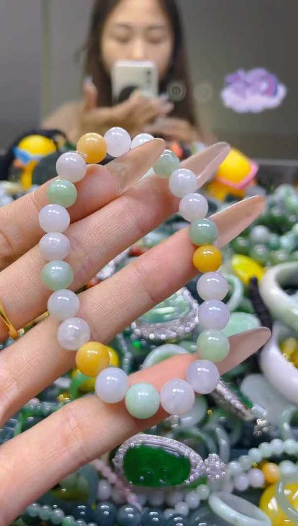 翡翠未镶嵌颈饰8MM/R/翡翠A货，一件也是批发价