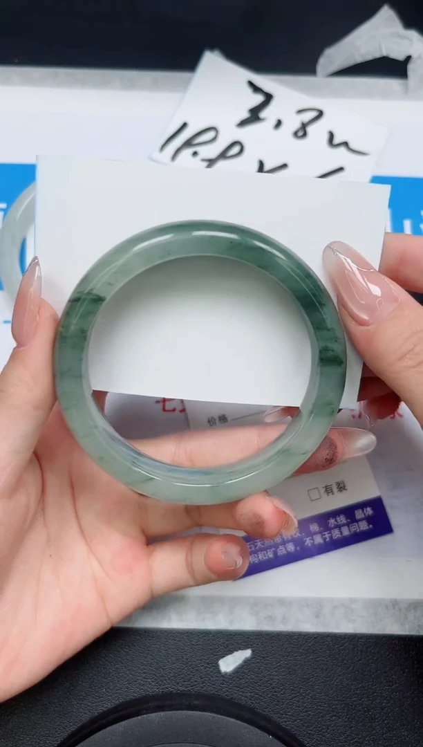 【闪购商品】石英质玉手镯未镶嵌162
