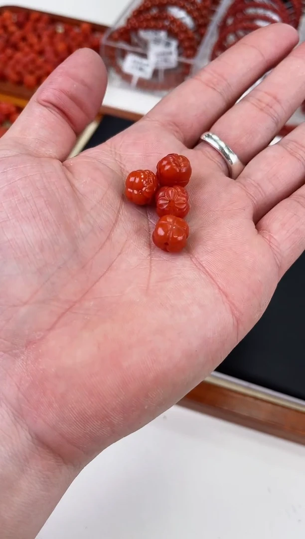 【闪购商品】南红玛瑙柿子配饰未镶嵌（多样式发其一）