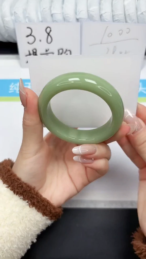 【闪购商品】石英质玉手镯未镶嵌21-52.5