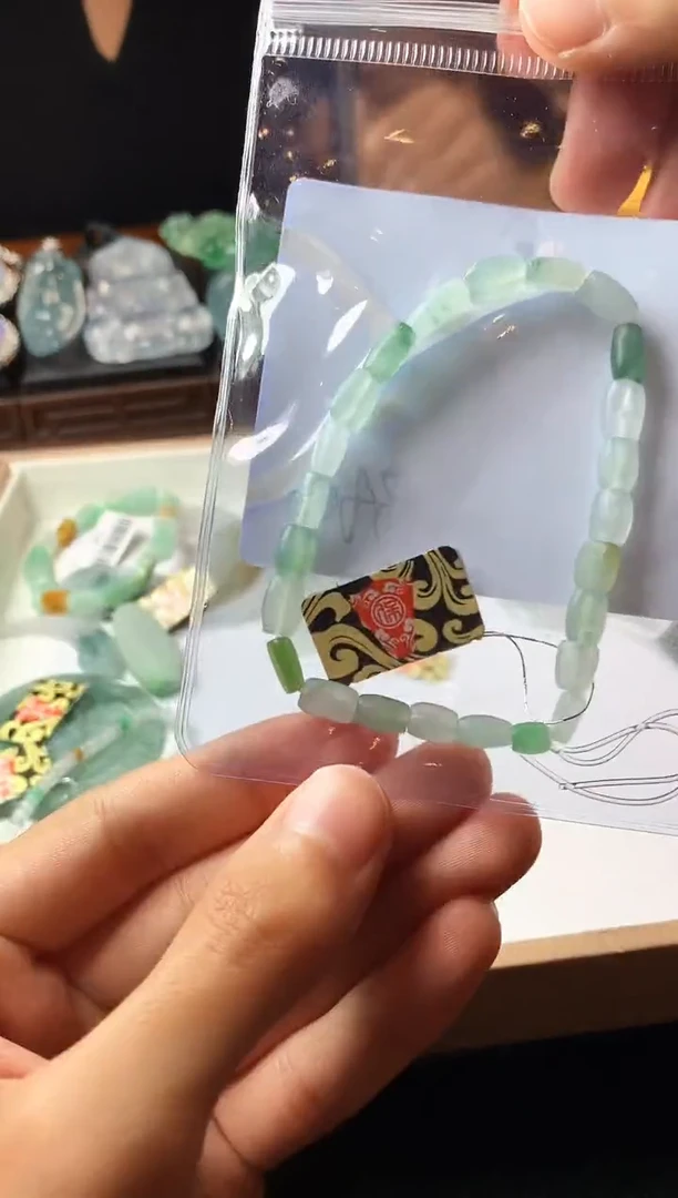 未镶嵌定制翡翠可*S毛货不退不换