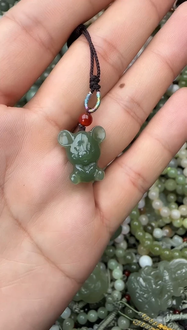 颈饰未镶嵌和田玉拍一发一