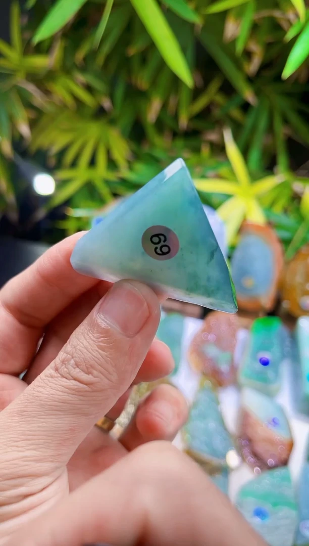 未镶嵌定制翡翠1