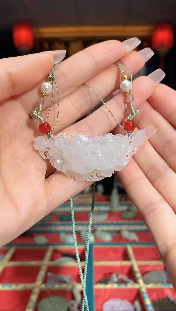 【闪购商品】和田玉颈饰未镶嵌锁骨牌