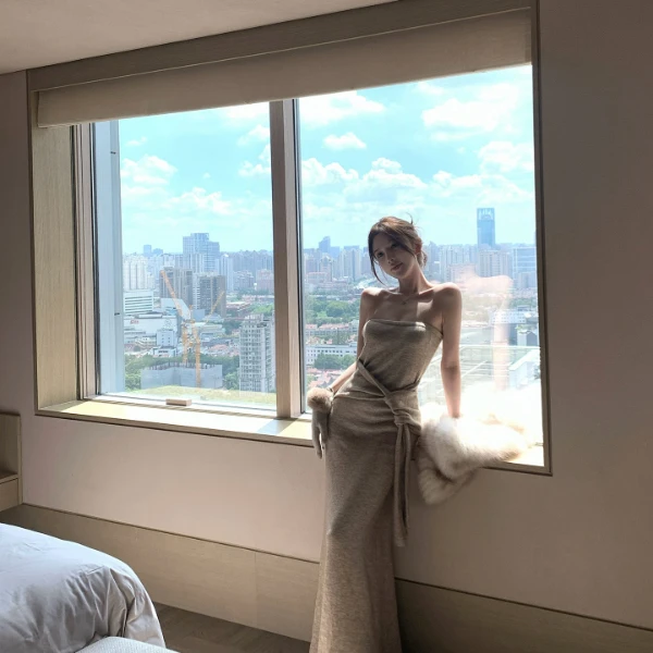 【昭和之梦】设计感宽飘带针织抹胸长裙女2025秋季新款显瘦连衣裙潮