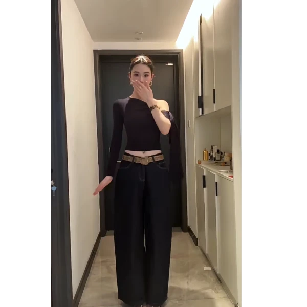 美式辣妹斜肩针织飘带露肩打底T恤上衣女春夏新款高腰显瘦牛仔裤