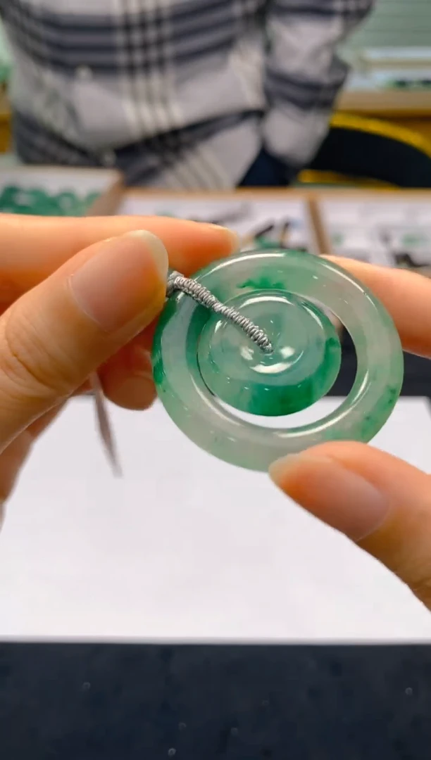 【闪购商品】石英质玉颈饰未镶嵌210