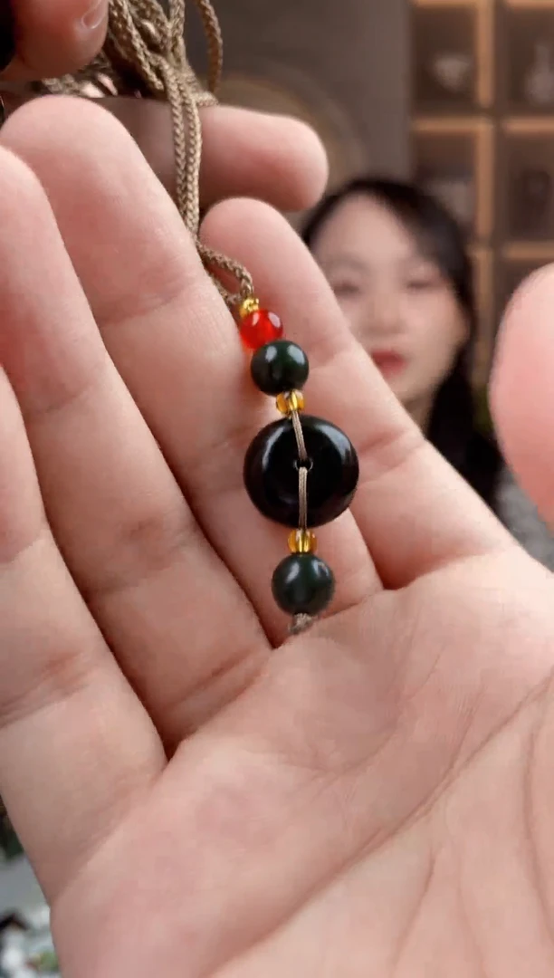 颈饰未镶嵌和田玉拍一发一，多样性发货