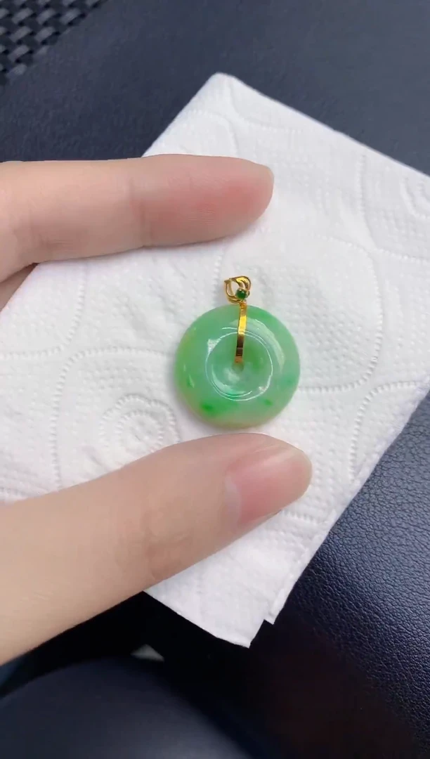 颈饰18K金镶嵌翡翠天然翡翠缅甸A货