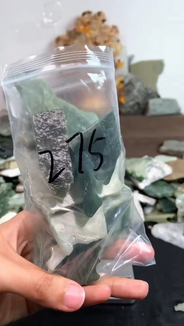 未镶嵌和田玉摆件275