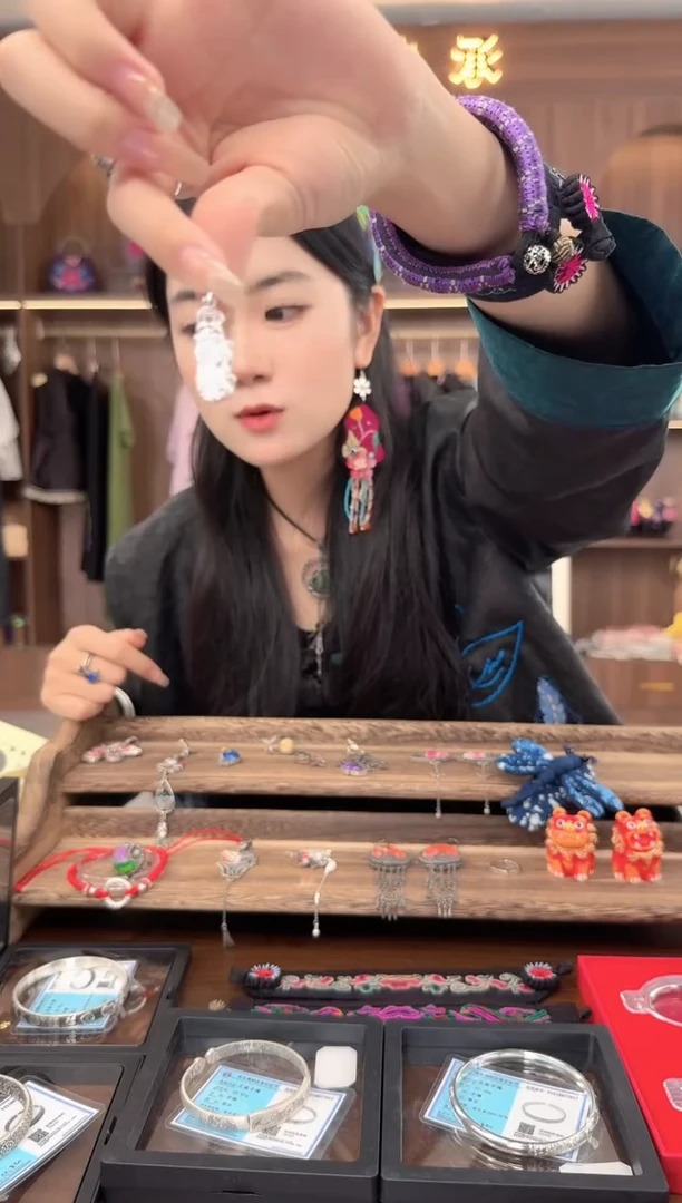 刺绣扶光苗绣传承36