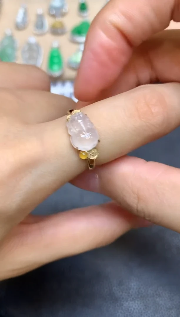 18K金镶嵌戒指翡翠貔貅【无服务费【24小时鉴赏期】