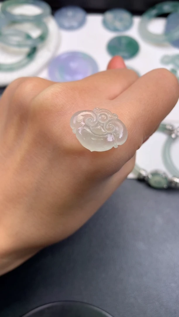 未镶嵌定制翡翠0416695241（14*4.2）