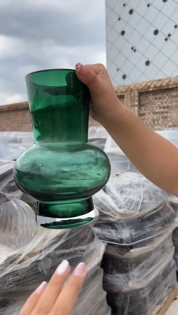 装饰家居的简约透明插花器