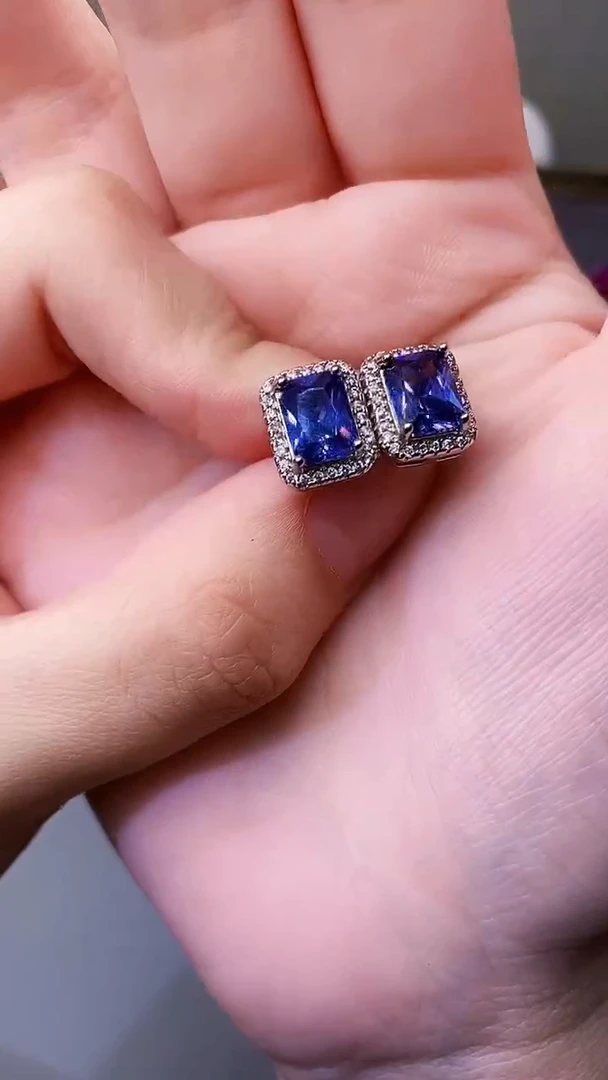 耳饰蓝宝石银S925镶嵌111