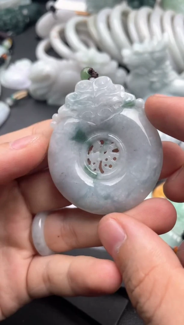 吊坠(不含链)未镶嵌翡翠1