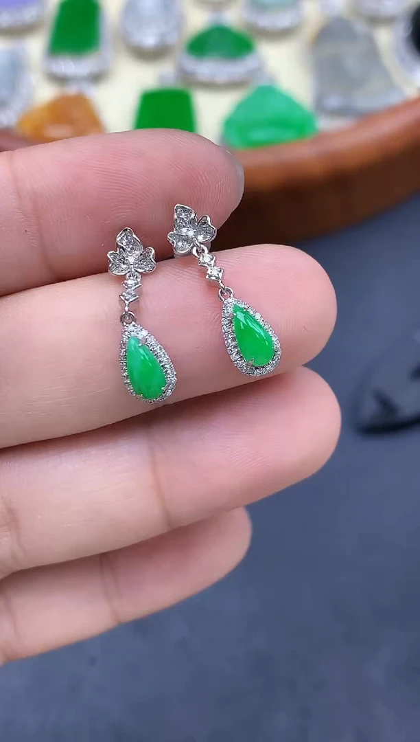 颈饰18K金镶嵌翡翠347-中国好珍宝