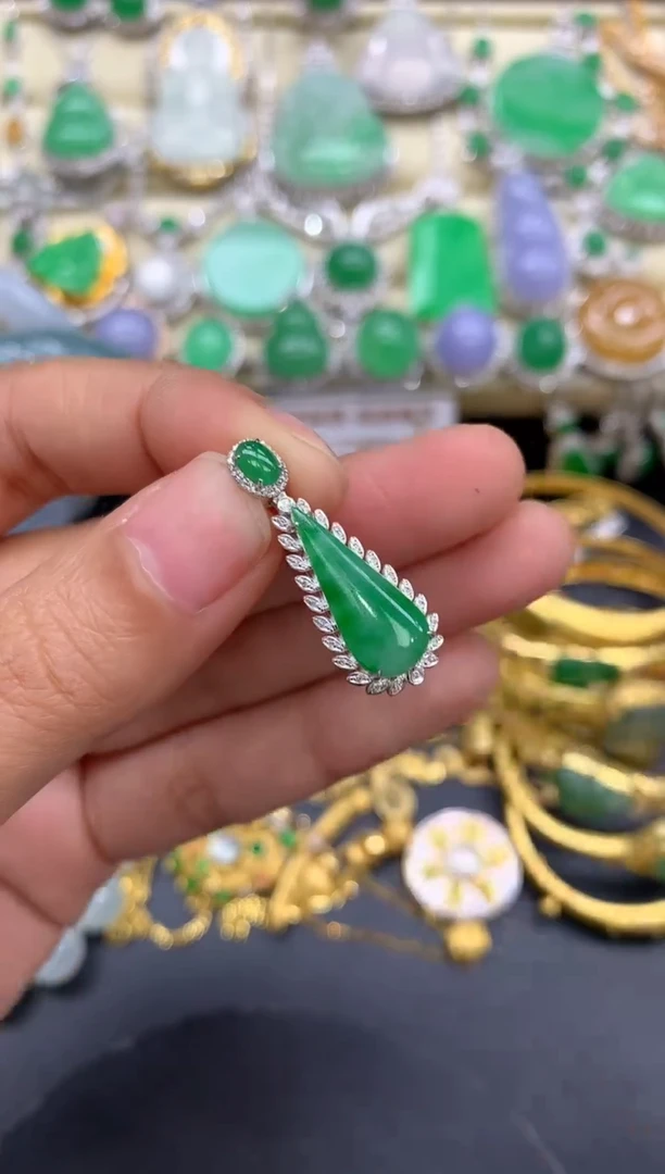 【闪购商品】翡翠颈饰18K金镶嵌75-中国好珍宝