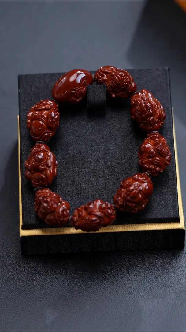 手串橄榄核用****2虎虎生威