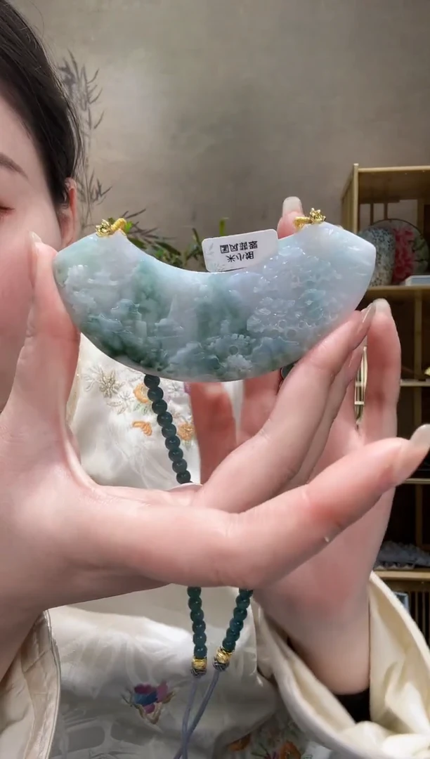 【闪购商品】翡翠颈饰未镶嵌吊坠