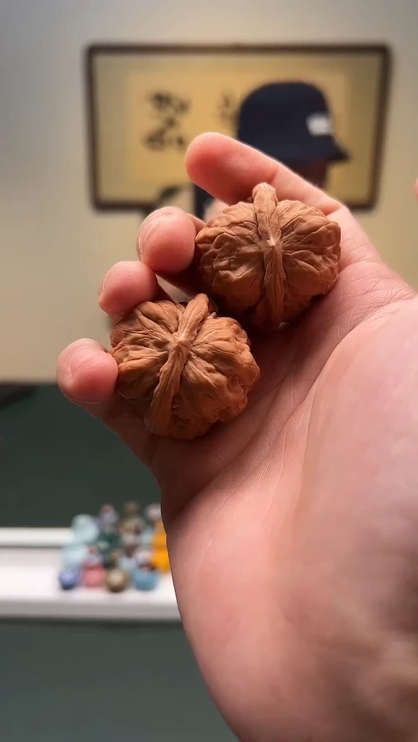 把件文玩核桃用****637mm+蛤蟆头 一对  31号