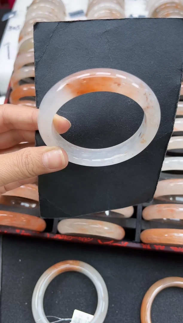 未镶嵌手镯石英质玉（非洲翠）J*15