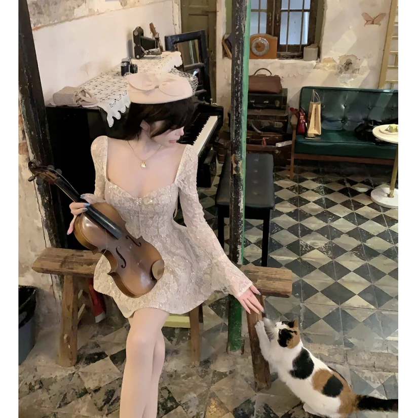 大码春季法式纯欲风辣妹短裙收腰显瘦蕾丝性感连衣裙10853