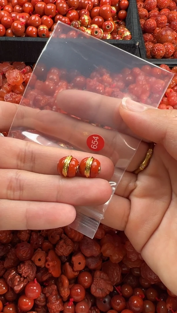 【闪购商品】南红玛瑙颈饰未镶嵌1